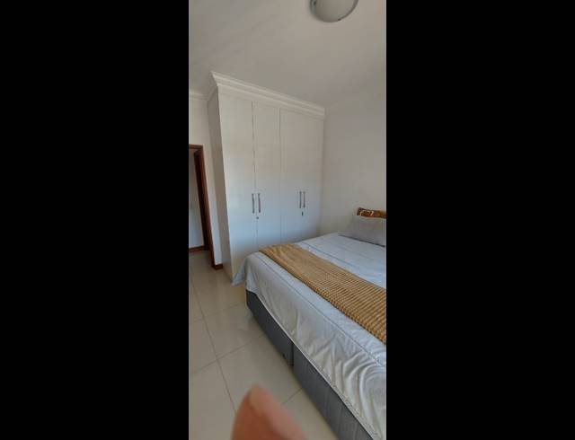 1 BEDROOM APARTMENT FOR SALE IN UMHLANGA RIDGE